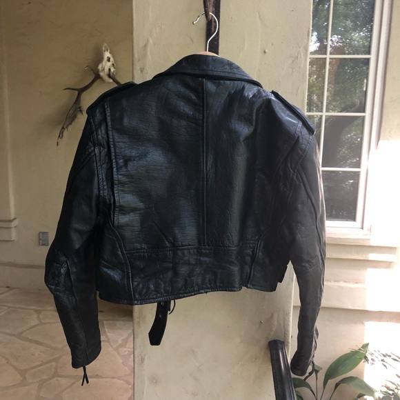 Vintage black leather jacket - Picture 6 of 9